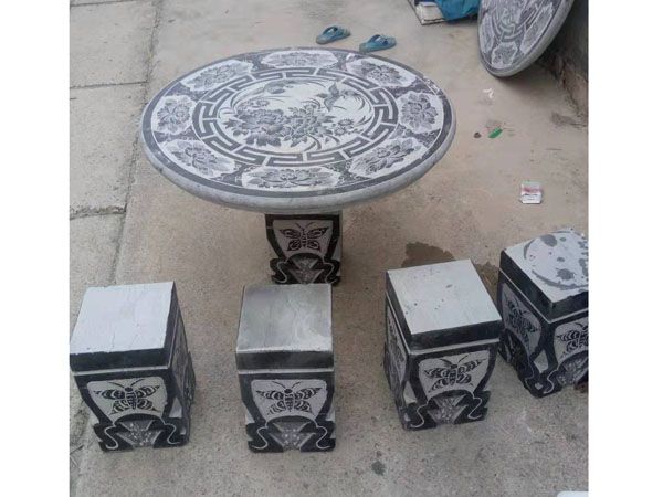 石桌石凳